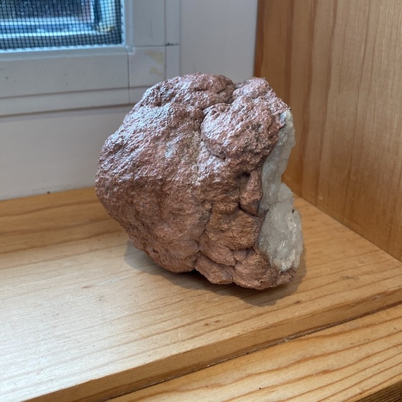 Natural geode/bookend/decor accent - Picture 3 of 10